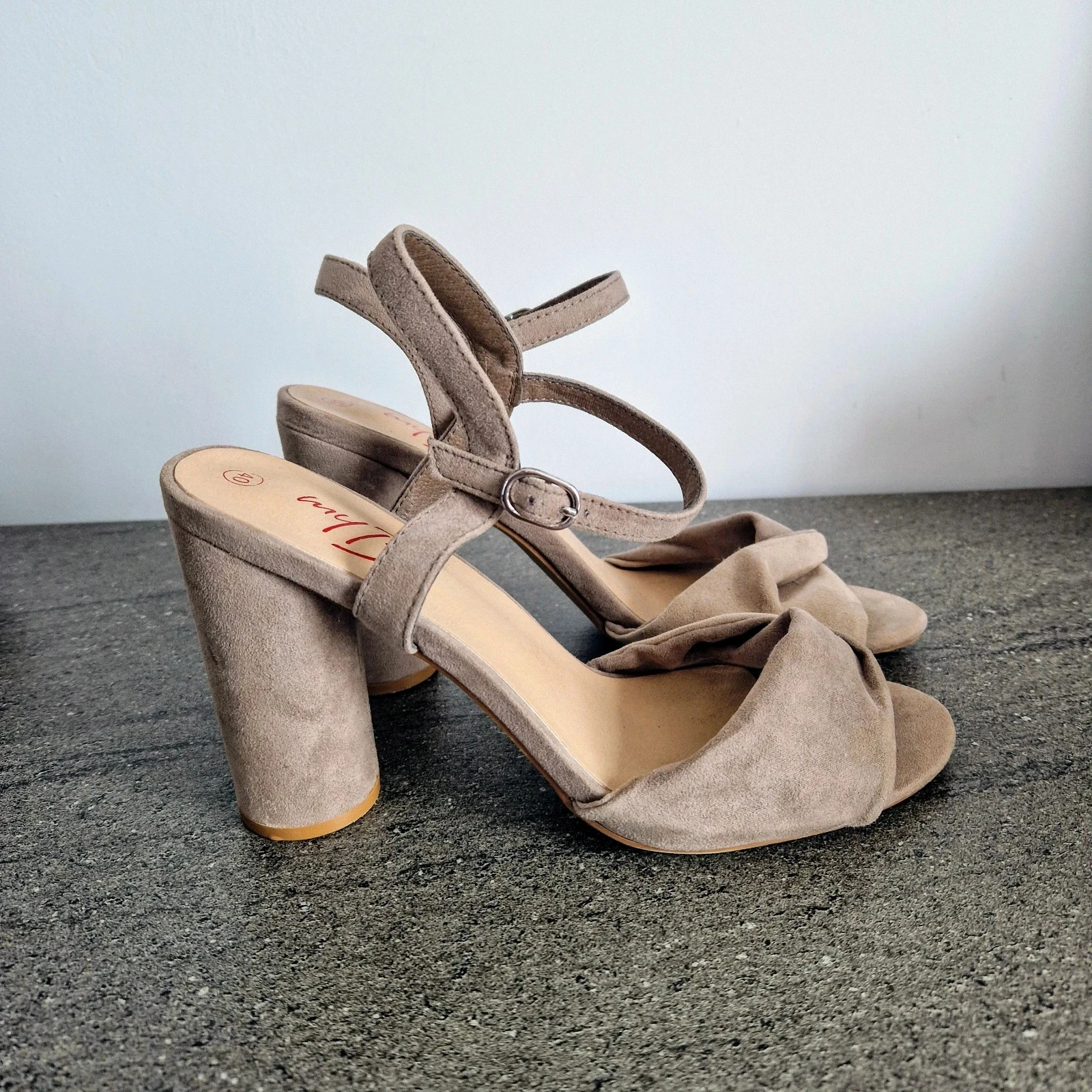 Chaussures d'été à talons My B Taille 40 👠